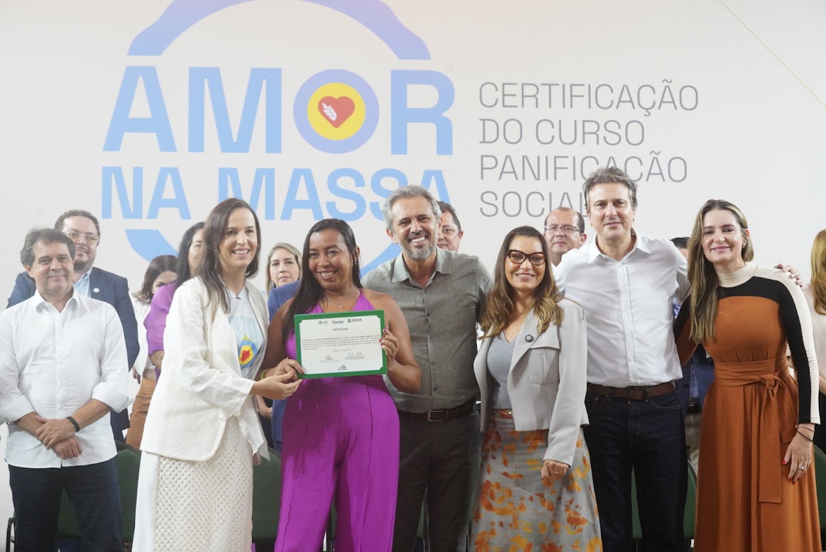 Ceará Sem Fome: 432 pessoas recebem certificação de curso de panificação social Amor na Massa