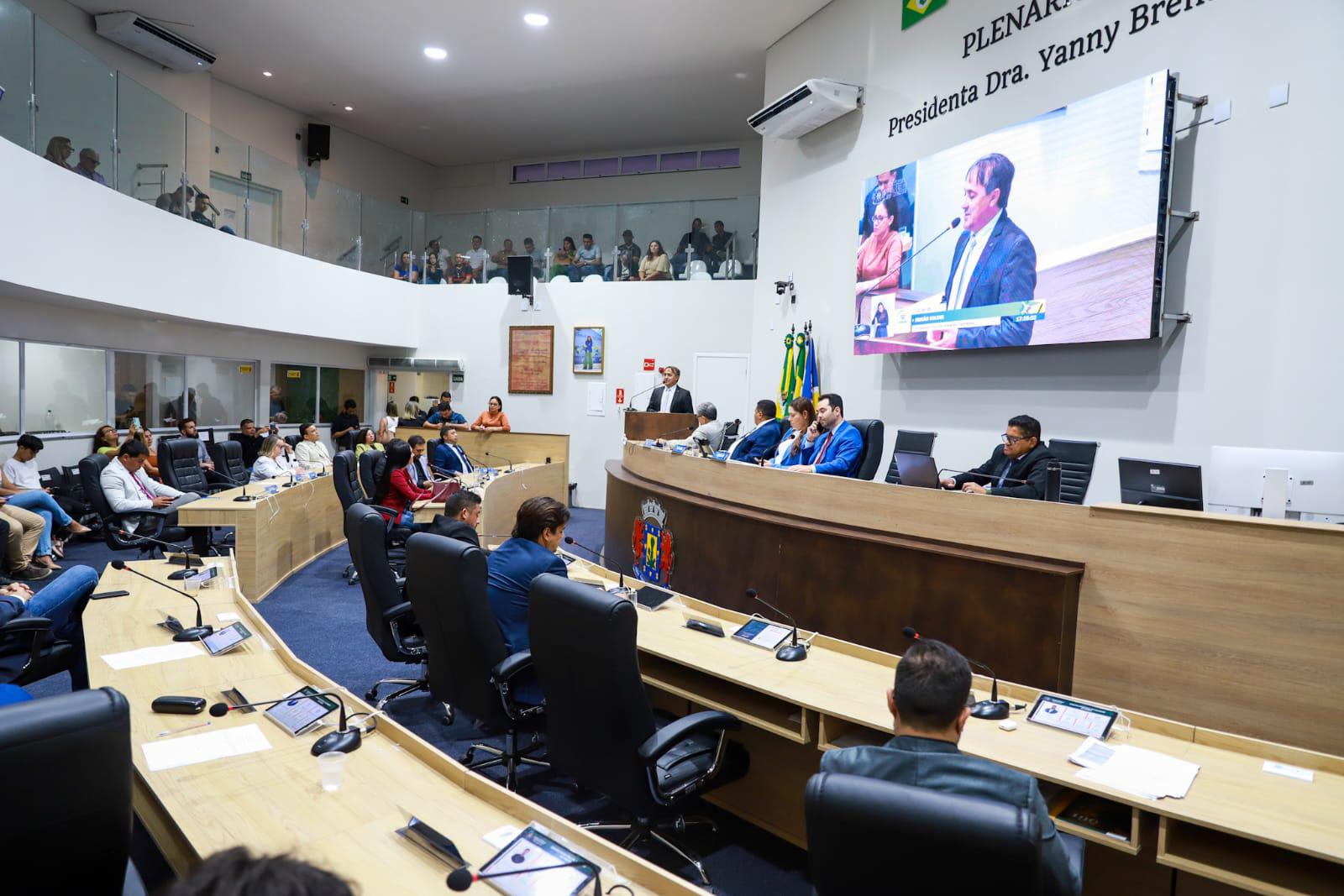 Câmara aprova construção de vestiários no Campão do Horto e discute melhorias em bairros de Juazeiro