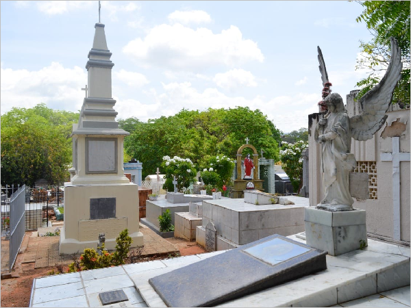 Dia de Finados: cerca de 10 mil pessoas devem passar pelo cemitério Nossa Senhora da Piedade, em Crato