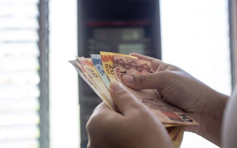 FOTOS DE SAQUE EM CAIXA ELETRONICO
FOTOS: TIAGO STILLE/ GOV. DO CEARA 
TAGS: CAIXA ELETRONICO, DINHEIRO, SAQUE, PAGAMENTO, PIX, DECIMO TERCEIRO