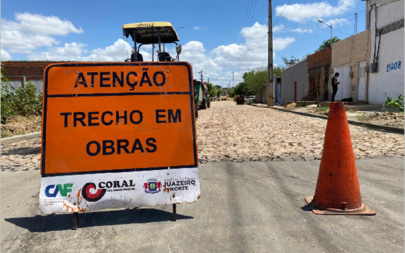 5 localidades terão serviços de drenagem e pavimentação nesta semana em Juazeiro do Norte