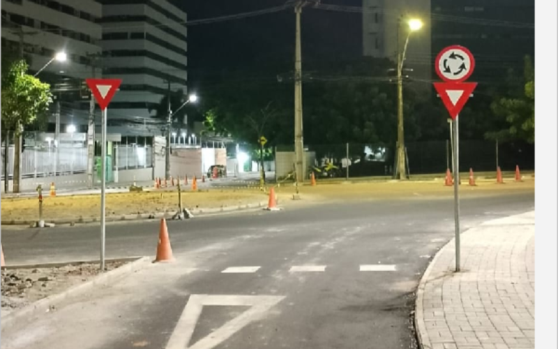 Demutran inicia sinalização de nova rotatória em Juazeiro do Norte