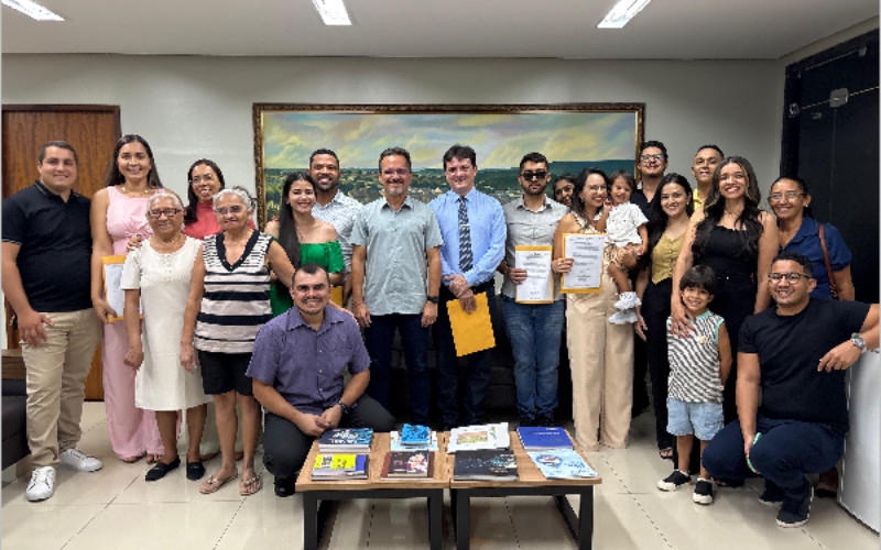 Dez novos servidores são empossados e assumem funções na Prefeitura do Crato a partir desta semana