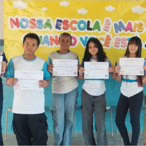 Alunos da Escola Liceu Diocesano conquistam medalhas na Olimpíada Brasileira de Língua Inglesa (OBLI)