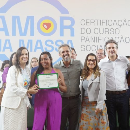 Ceará Sem Fome: 432 pessoas recebem certificação de curso de panificação social Amor na Massa