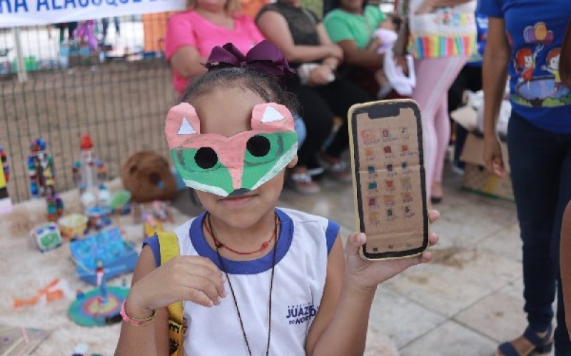 Mostra BrinquedoArte acontece nesta quinta-feira (29), na Escola de Saberes Daniel Walker, em Juazeiro do Norte