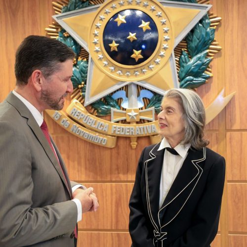 Ministra Cármen Lúcia recebe Título de Cidadania Cearense na Alece