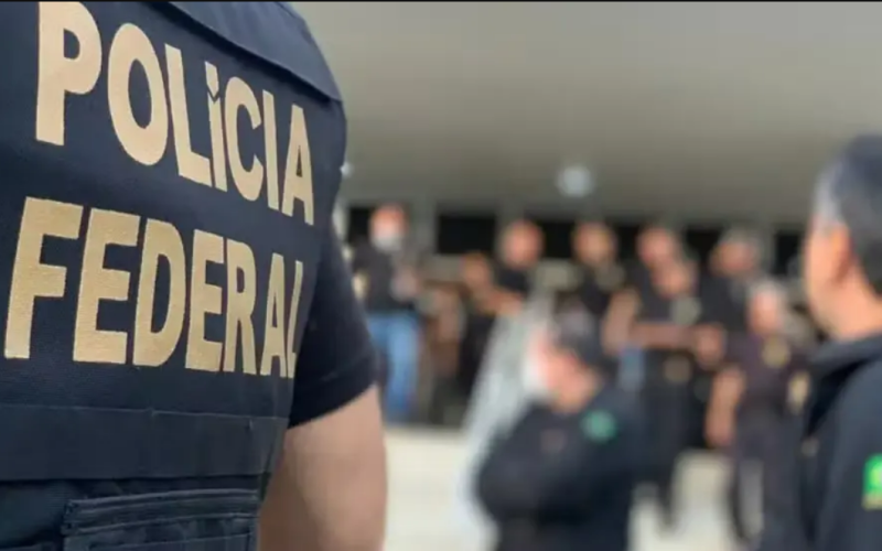 Ministério Público Eleitoral e Polícia Federal cumprem mandados em investigação contra ex-prefeito de Choró