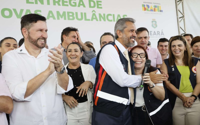 Em parceria com a União, Governo do Ceará renova frota do Samu em 25 municípios