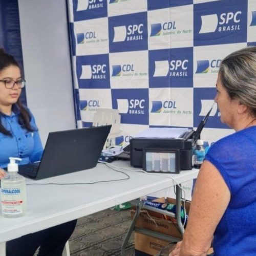 Ação Social da CDL na Praça Padre Cícero celebra Dia do Consumidor