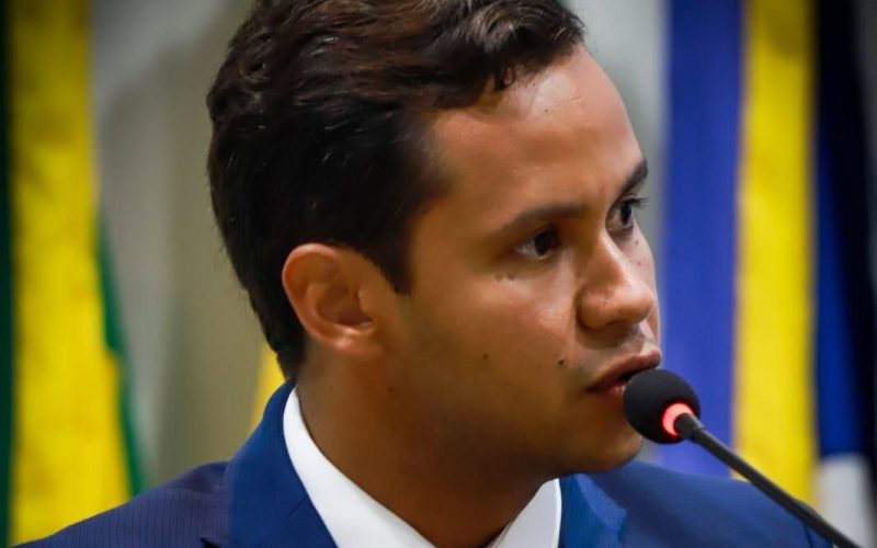 Presidente da Câmara, Felipe Vasques, denuncia negligência da ENEL e propõe medidas mais rígidas contra fios soltos em Juazeiro do Norte