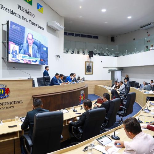 Câmara de Juazeiro do Norte aprova programa de incentivo a investimentos e debate merenda escolar