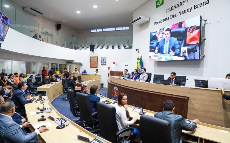 Justiça suspende lei que acrescentava R$ 7,3 mil no salário bruto de vereadores de Juazeiro do Norte