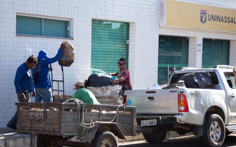 UNINASSAU arrecada meia tonelada de material reciclado