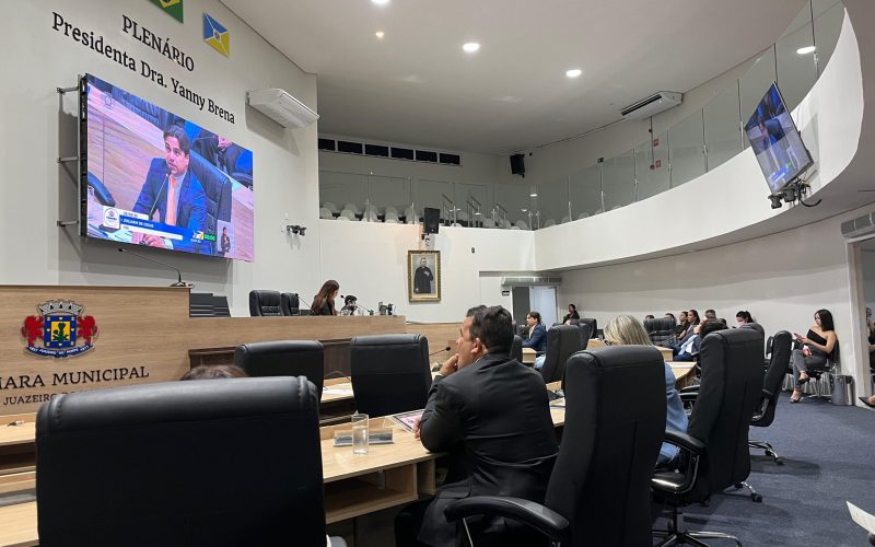 Câmara de Juazeiro do Norte realiza duas sessões ordinárias no mesmo dia e aprova criação de Centro de Referência ao Romeiro e Turista