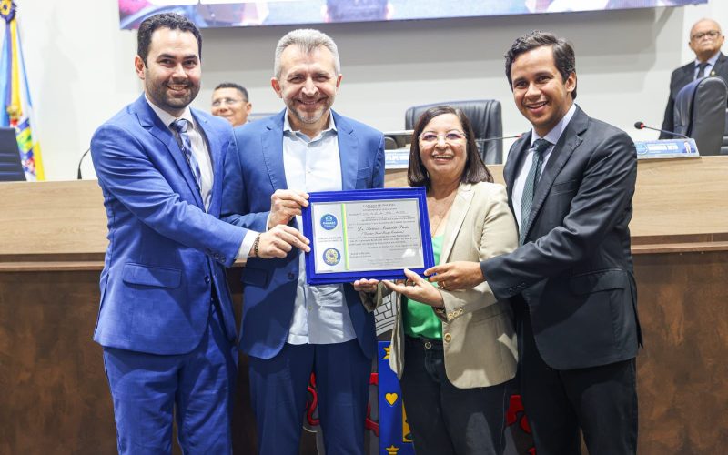 Câmara de Juazeiro do Norte realiza sessão com solenidade de outorga de Título de Cidadão Juazeirense ao professor Ivanildo Pinho