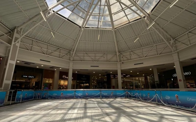 Cariri Shopping celebra o Mês das Crianças com inauguração de pista de patinação no gelo e programação especial