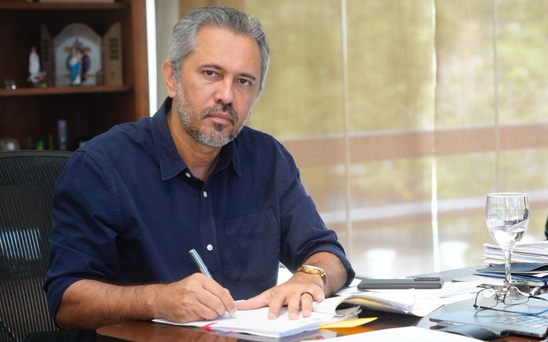 Governador sanciona lei que garante auxílio financeiro a crianças e adolescentes órfãos da Covid-19