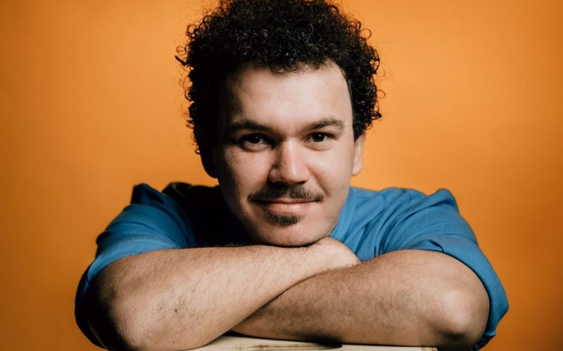 Giuliano Eriston, vencedor do The Voice, faz show gratuito no Crato neste sábado (11)