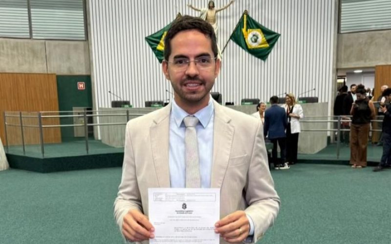 Aprovado projeto do deputado Davi de Raimundão oficializando Juazeiro como a Capital da Fé no Ceará