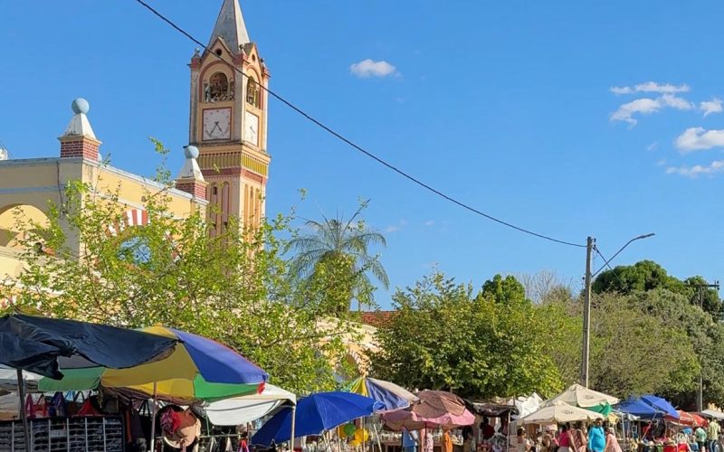 Romaria de Finados movimenta o Santuário de São Francisco das Chagas em Juazeiro do Norte