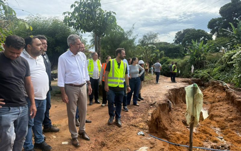 “A prioridade é garantir a integridade física dos cidadãos”, declara governador Elmano ao acompanhar trabalhos de salvamento em Tianguá