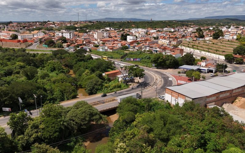 Imóveis sem conexão à rede de esgoto geram 65 milhões de litros de efluentes por mês em Barbalha