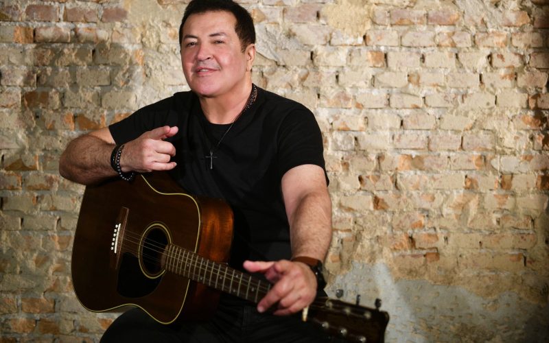 Sesc Musical apresenta show de Beto Barbosa em Juazeiro do Norte