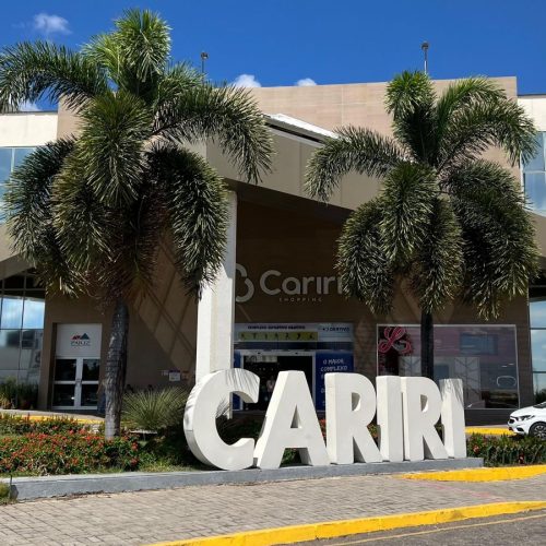 Cariri Shopping divulga horários especiais de funcionamento no fim de ano