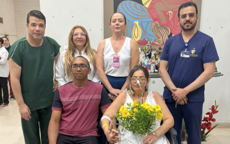 Paciente internada no Hospital Regional do Cariri realiza sonho do casamento