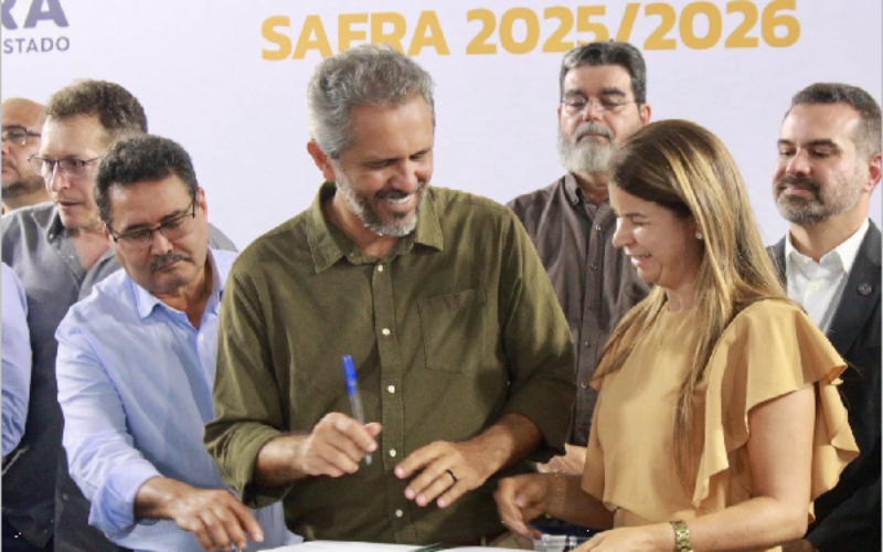 Crato participa de solenidade de adesão ao Programa Garantia Safra 2025-2026, em Fortaleza