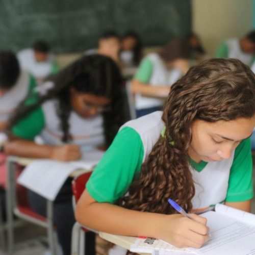 Prefeitura de Barbalha realiza Vestibular Social 2026 em parceria com a UNINASSAU