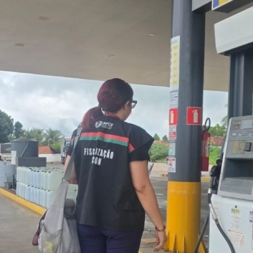 MP do Ceará fiscaliza postos no Cariri e identifica irregularidades no preço dos combustíveis