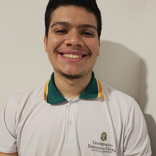 Rede estadual do Ceará tem 15 aprovados em Medicina em universidades públicas estaduais