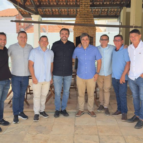 Nelinho de Freitas fortalece alianças políticas em Acopiara