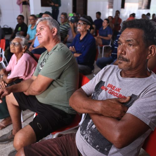 Mais de 70 agricultores de Juazeiro do Norte recebem títulos de terra